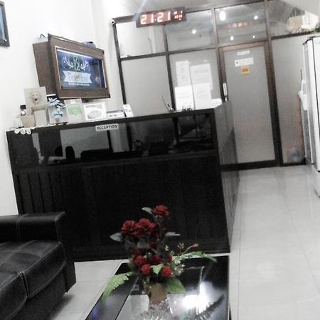 Dena Hotel Soe Buitenkant foto