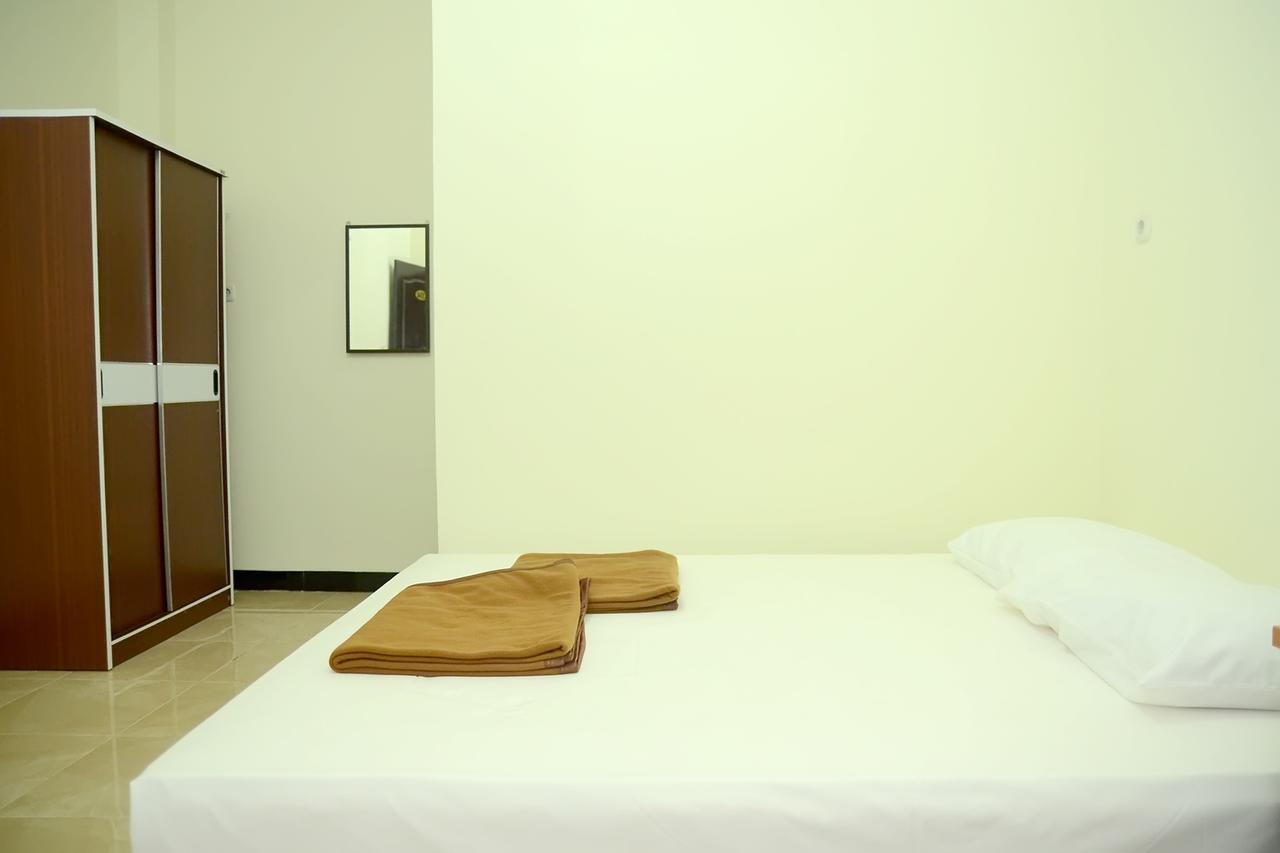 Dena Hotel Soe Buitenkant foto