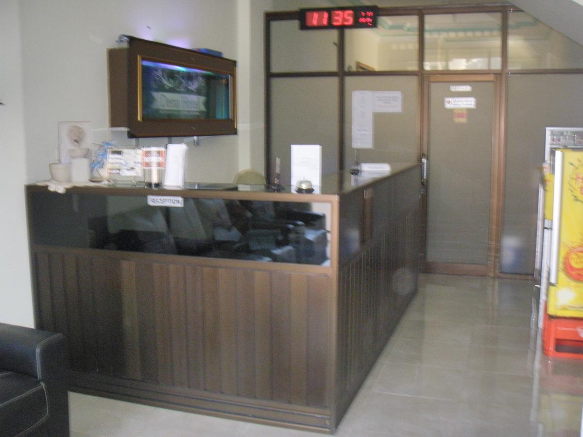 Dena Hotel Soe Buitenkant foto
